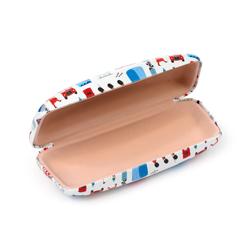 London Souvenir glasses holder on a bedside table