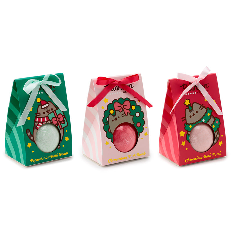 Festive Gift Box with Pusheen Bath Bomb