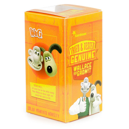 Solar Pal - Wallace brightening up a living room