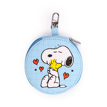 Close-up of the manicure tools in the Peanuts set