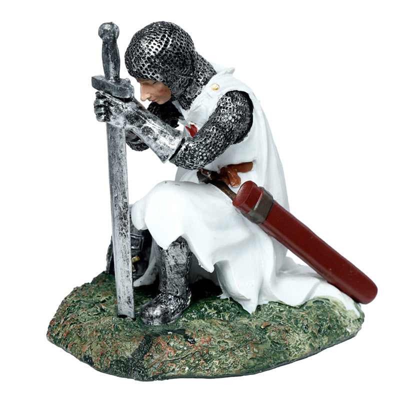 Close-up of the Knight Kneeling ornament
