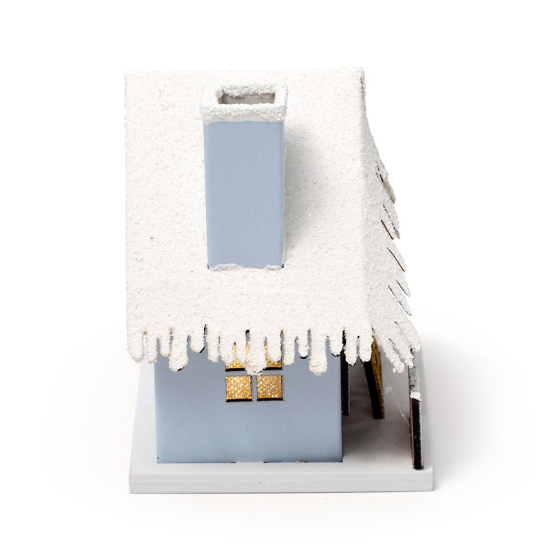 Charming Christmas Sleigh Scene House for gifting