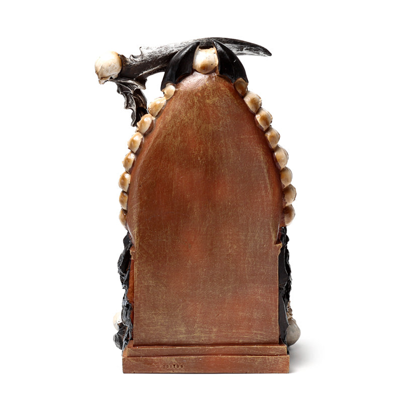 Close-up of the Reaper Throne of Skulls decorative piece