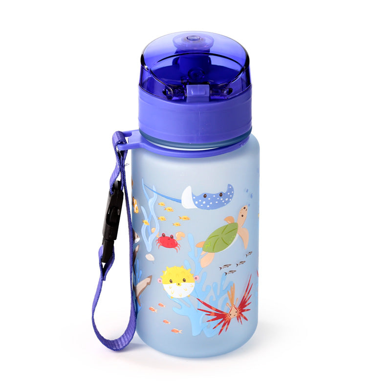 Child-friendly design of Mariniverse water bottle