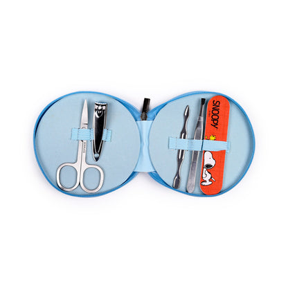 Durable materials used in Peanuts Snoopy manicure set