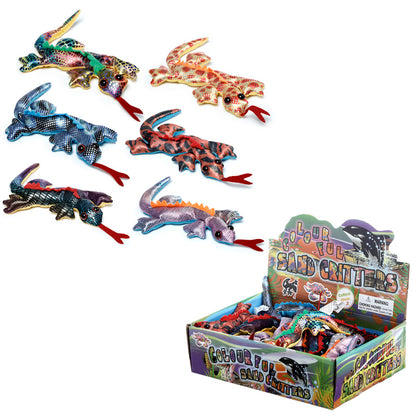 Playful salamander sand animal for themed decor