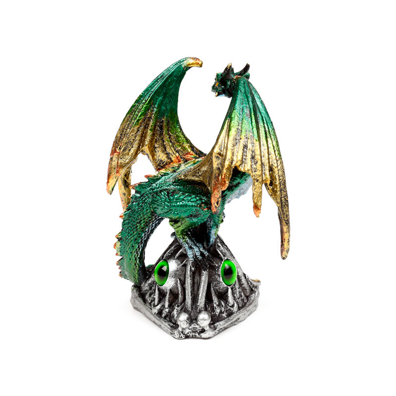 Close-up of Dark Legends Dragon's emerald eye