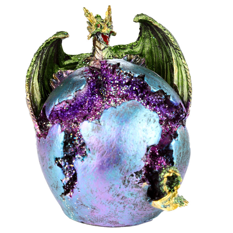 Intricate details of the Geode Egg Dragon Figurine