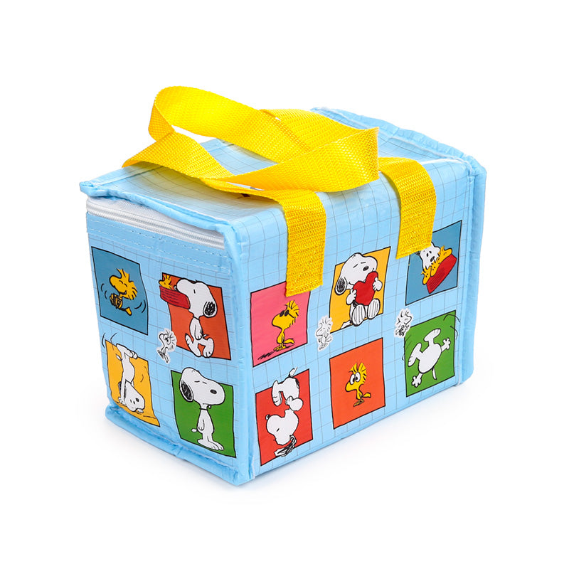 Peanuts Snoopy & Woodstock RPET Cool Bag with picnic setup