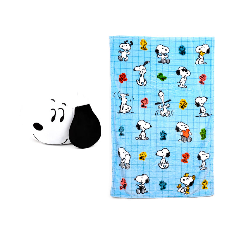 Snoopy and Woodstock 2-in-1 plush toy and travel blanket