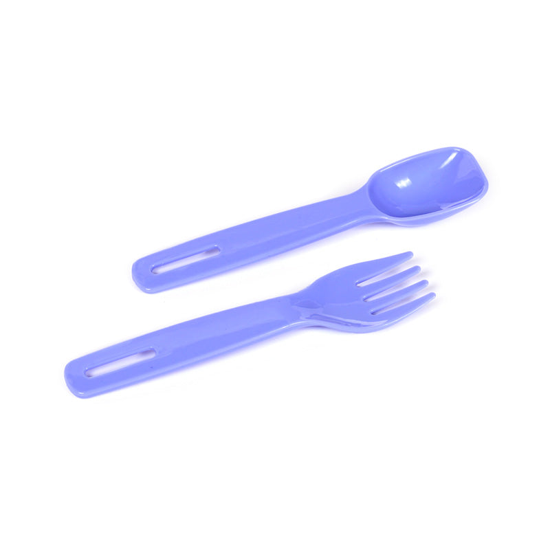 Moomin Tammi Bento Lunch Box showcasing its clip lock feature