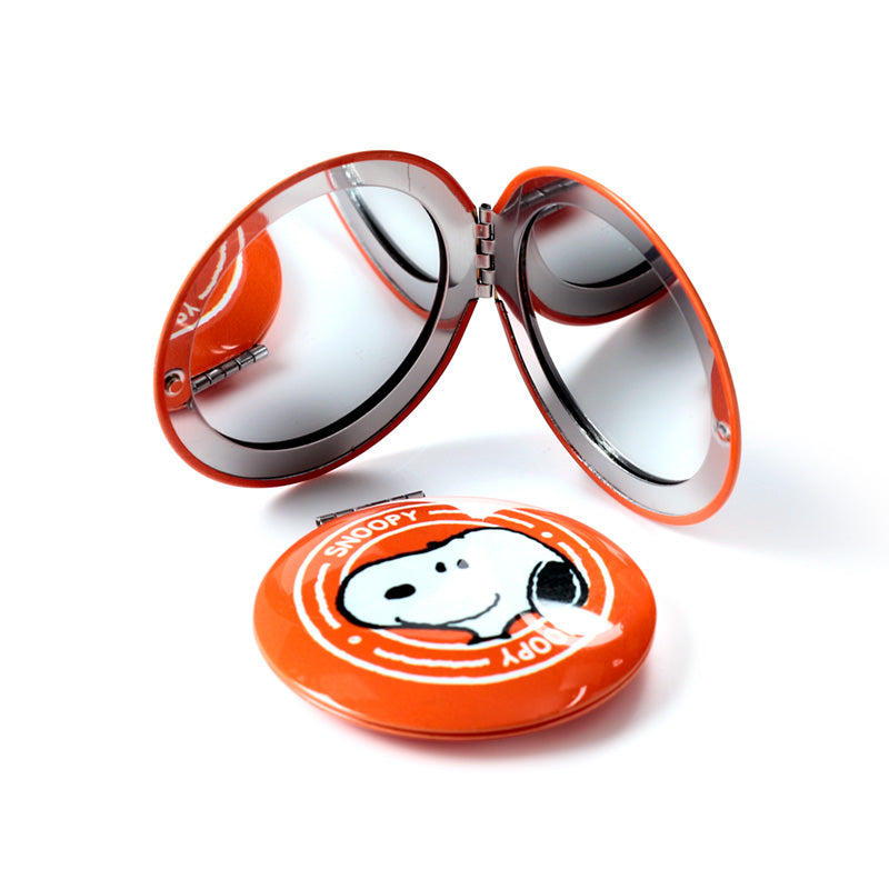 Close-up of Peanuts Snoopy & Woodstock Compact Mirror