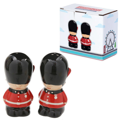Giftable London Guardsman Ceramic Salt and Pepper Shaker Set