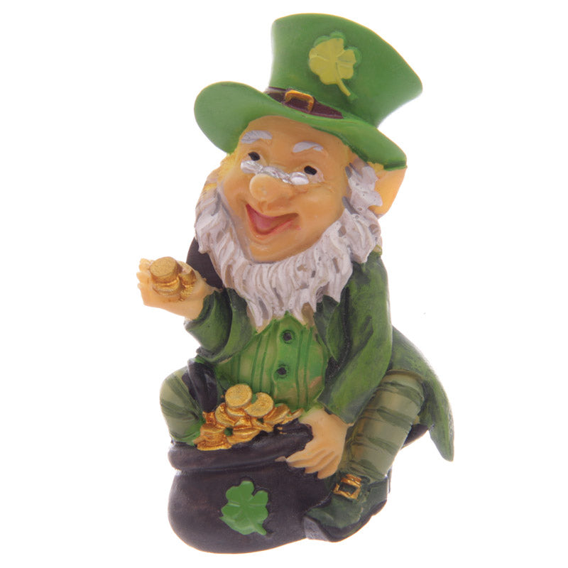 Lucky Leprechaun Souvenir Magnet displayed on a magnetic board